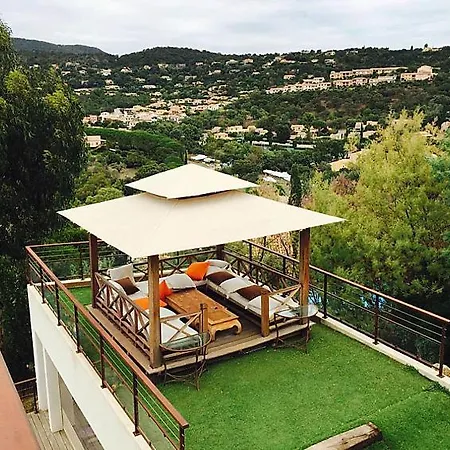 Cavalaire-sur-mer Sleeps 8 Pool Wifi Feriehus *