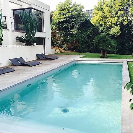 Feriehus Cavalaire-sur-mer Sleeps 8 Pool Wifi Cavalaire-sur-Mer