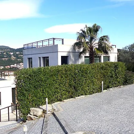 Cavalaire-sur-mer Sleeps 8 Pool Wifi
